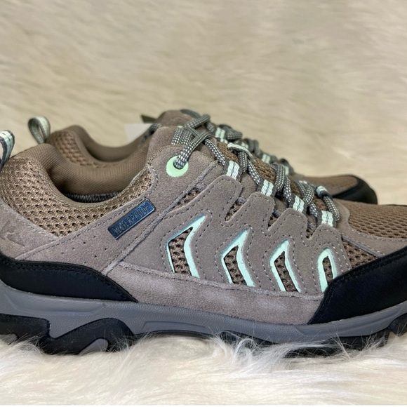 Ozark Trail Tan and Gray Athletic Shoes with Rugged Outsole - Picture 2 of 8